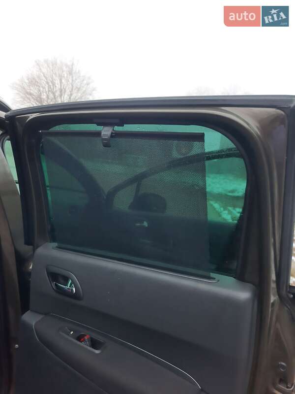 Внедорожник / Кроссовер Peugeot 3008 2010 в Чорткове фото 13 Внедорожник / Кроссовер Peugeot 3008 2010 в Чорткове