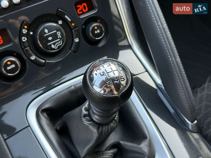 Внедорожник / Кроссовер Peugeot 3008 2014 в Стрые