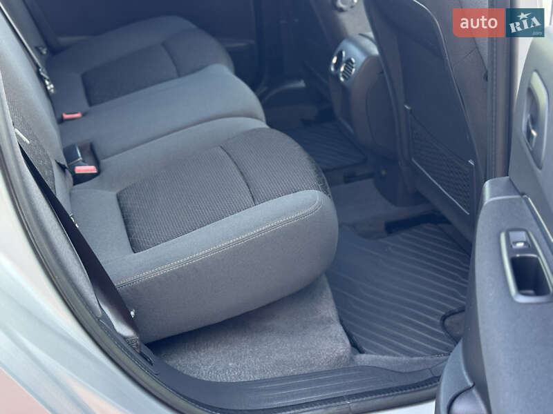 Внедорожник / Кроссовер Peugeot 3008 2014 в Стрые