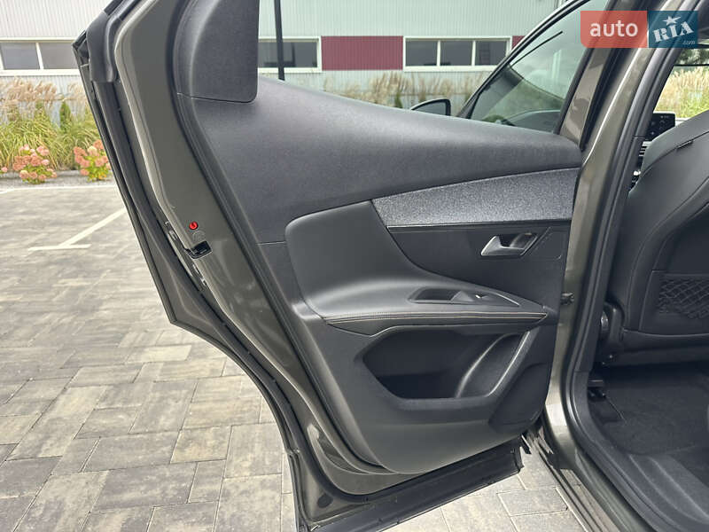 Внедорожник / Кроссовер Peugeot 3008 2019 в Луцке