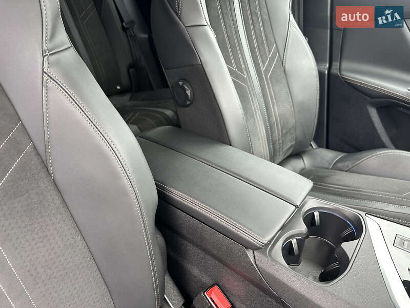 Внедорожник / Кроссовер Peugeot 3008 2019 в Луцке