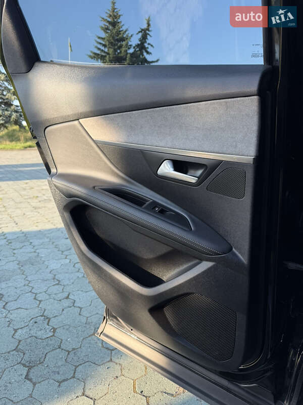 Внедорожник / Кроссовер Peugeot 3008 2021 в Дубно