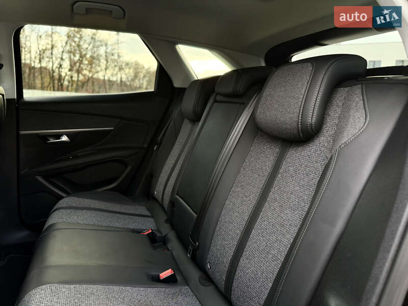 Внедорожник / Кроссовер Peugeot 3008 2017 в Луцке