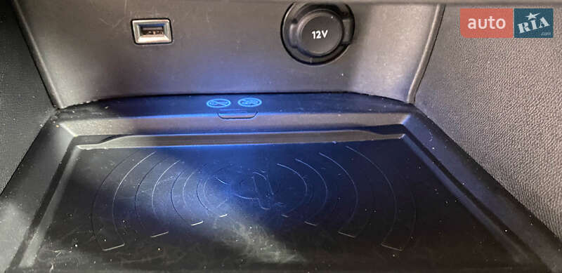 Внедорожник / Кроссовер Peugeot 3008 2020 в Львове