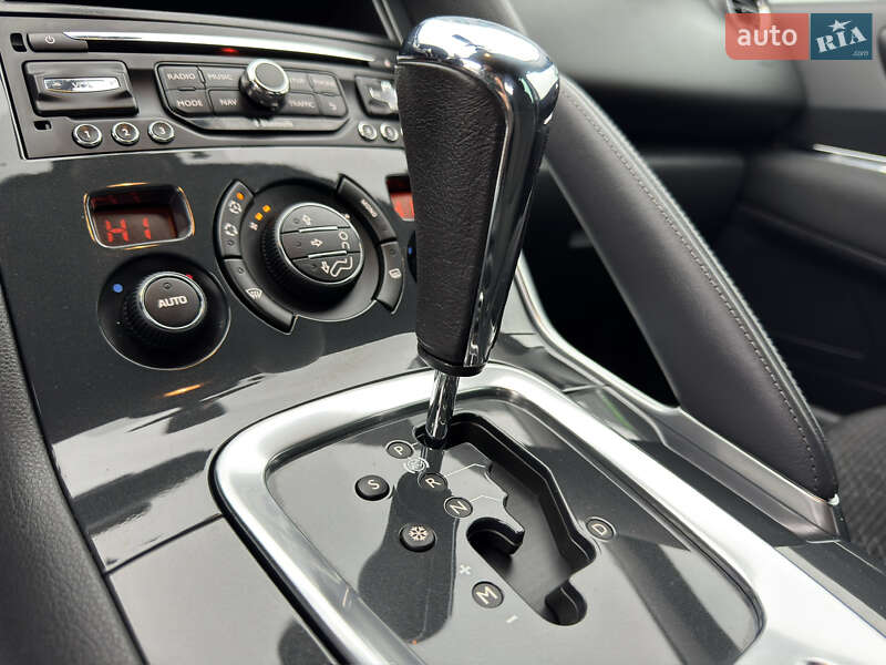 Внедорожник / Кроссовер Peugeot 3008 2015 в Киеве фото 56 Внедорожник / Кроссовер Peugeot 3008 2015 в Киеве