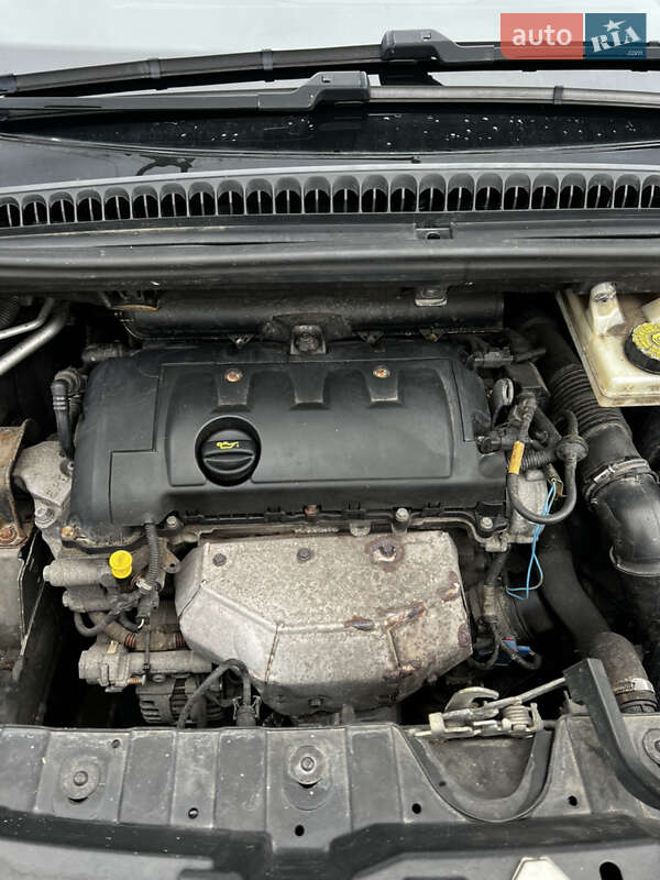 Внедорожник / Кроссовер Peugeot 3008 2010 в Ходорове фото 29 Внедорожник / Кроссовер Peugeot 3008 2010 в Ходорове