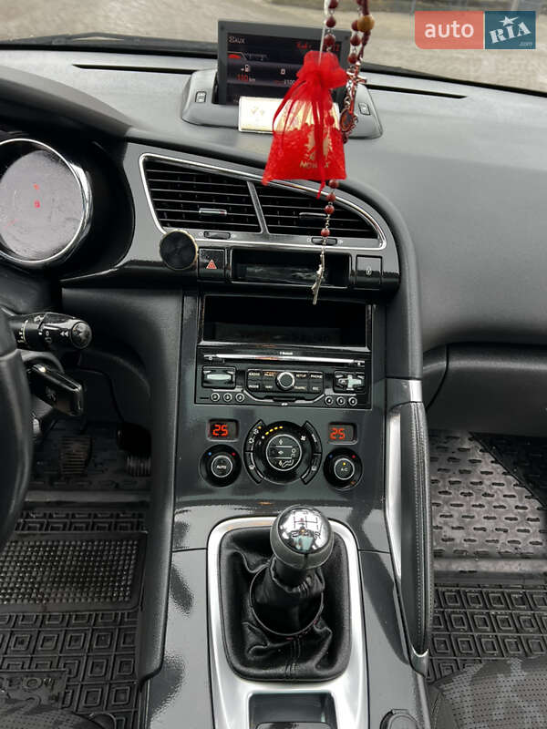 Внедорожник / Кроссовер Peugeot 3008 2010 в Ходорове фото 52 Внедорожник / Кроссовер Peugeot 3008 2010 в Ходорове
