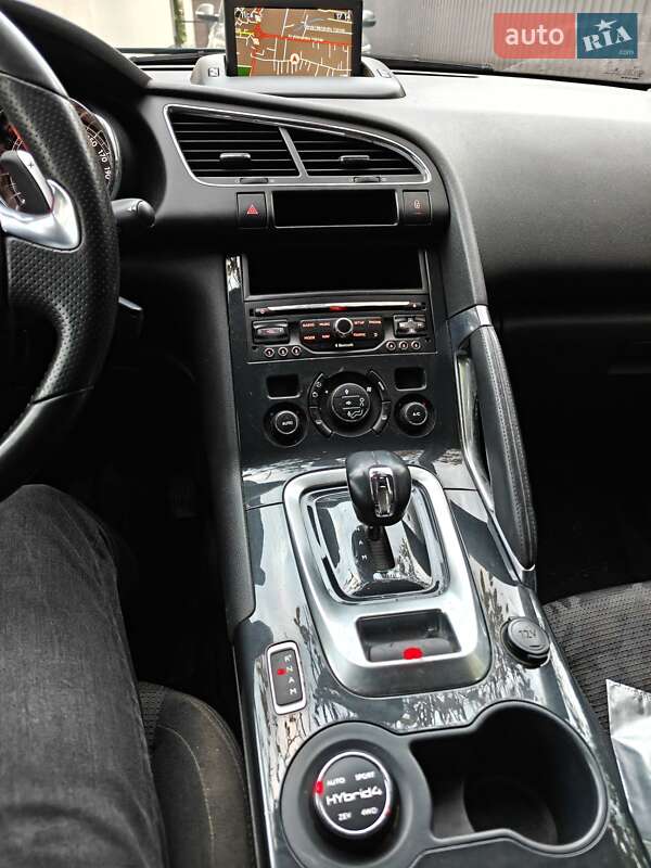 Позашляховик / Кросовер Peugeot 3008 2013 в Івано-Франківську