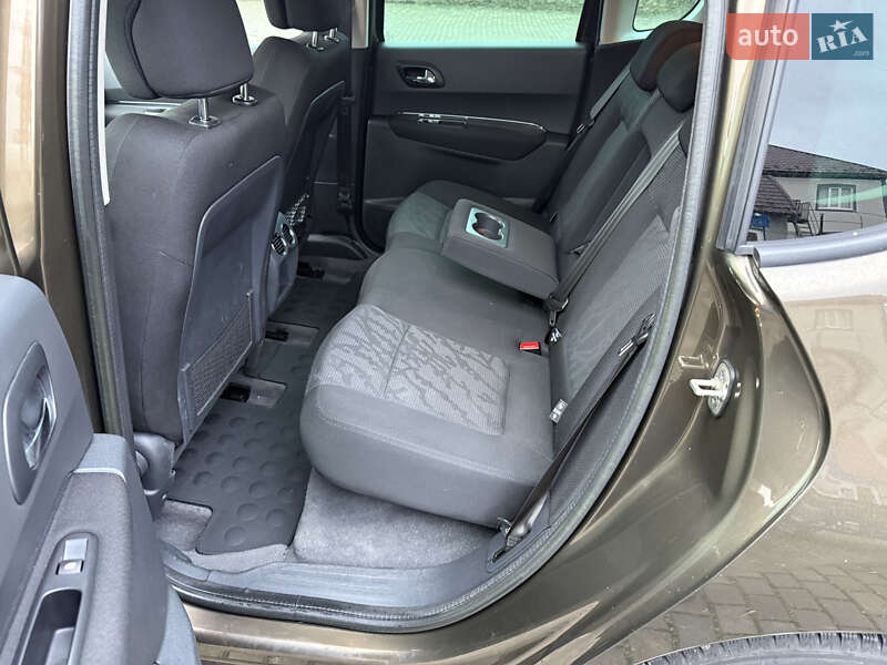 Внедорожник / Кроссовер Peugeot 3008 2011 в Черновцах фото 11 Внедорожник / Кроссовер Peugeot 3008 2011 в Черновцах