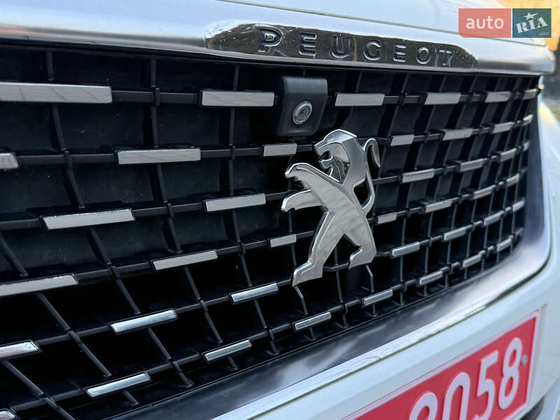 Внедорожник / Кроссовер Peugeot 3008 2017 в Львове фото 50 Внедорожник / Кроссовер Peugeot 3008 2017 в Львове