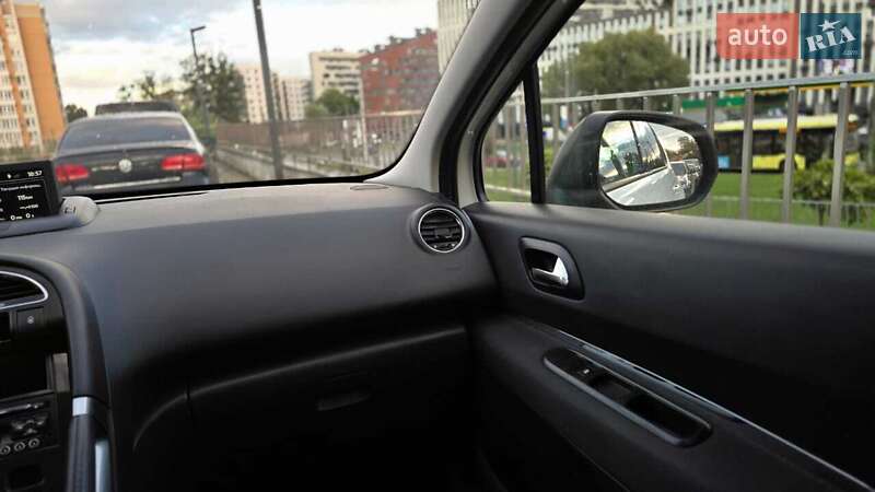 Внедорожник / Кроссовер Peugeot 3008 2014 в Львове фото 19 Внедорожник / Кроссовер Peugeot 3008 2014 в Львове