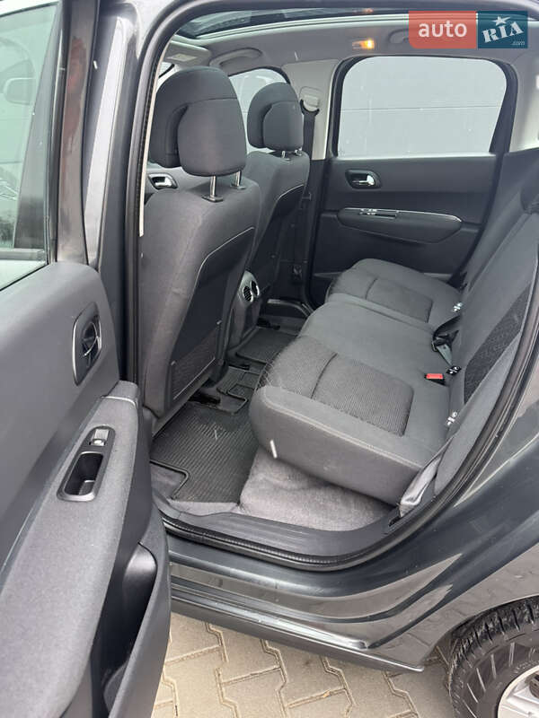 Позашляховик / Кросовер Peugeot 3008 2015 в Калуші