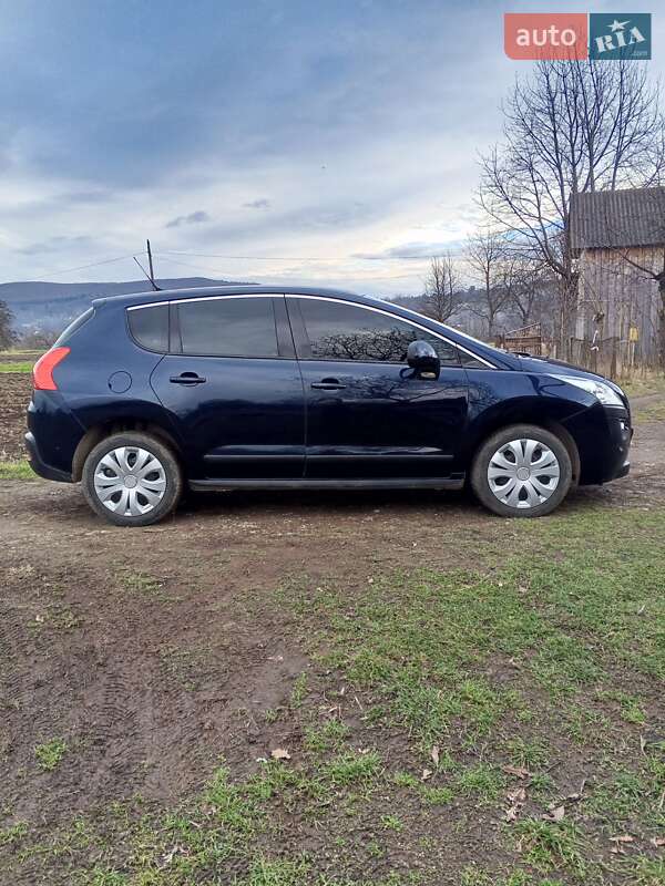Позашляховик / Кросовер Peugeot 3008 2010 в Косові