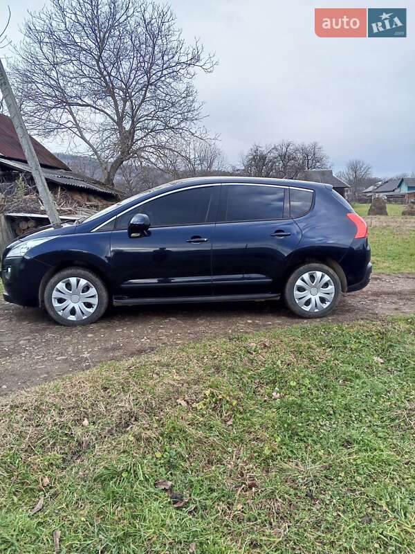 Позашляховик / Кросовер Peugeot 3008 2010 в Косові