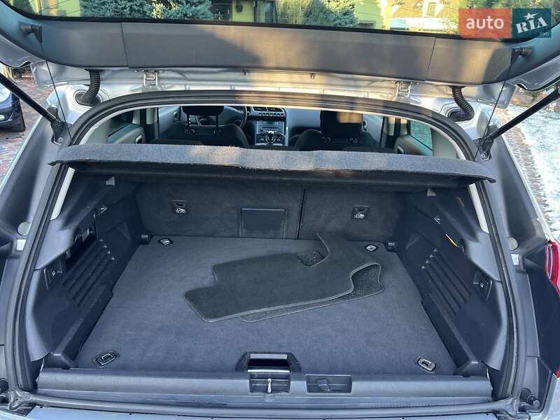 Позашляховик / Кросовер Peugeot 3008 2011 в Луцьку