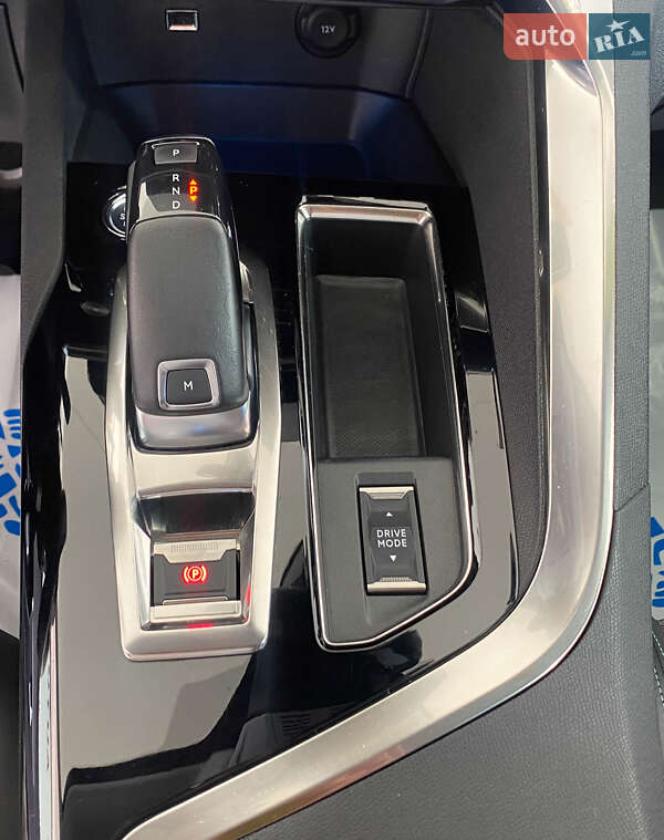 Позашляховик / Кросовер Peugeot 3008 2020 в Львові
