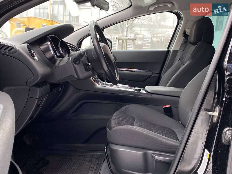 Позашляховик / Кросовер Peugeot 3008 2015 в Львові