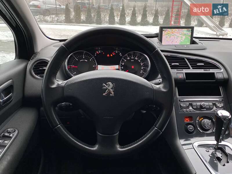 Позашляховик / Кросовер Peugeot 3008 2015 в Львові