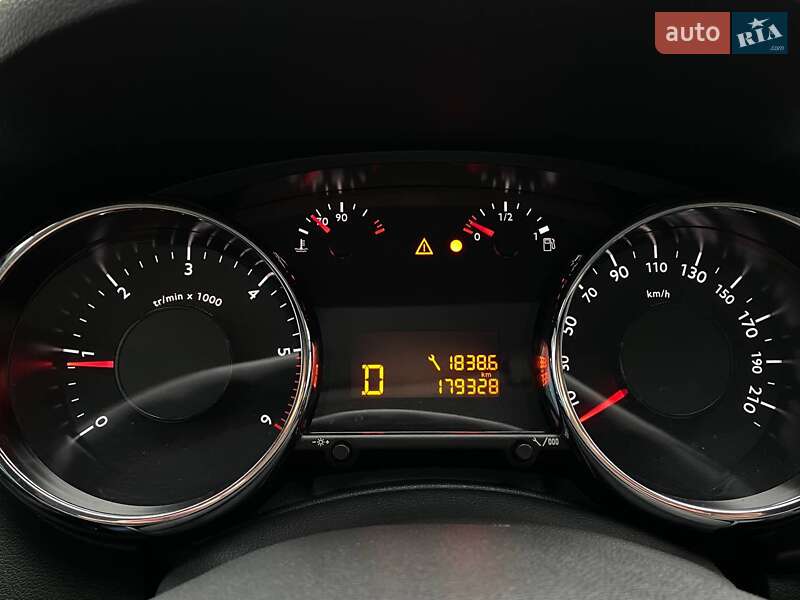 Позашляховик / Кросовер Peugeot 3008 2015 в Львові