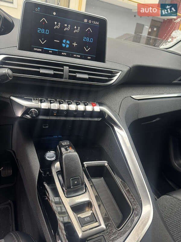Внедорожник / Кроссовер Peugeot 3008 2017 в Львове фото 12 Внедорожник / Кроссовер Peugeot 3008 2017 в Львове