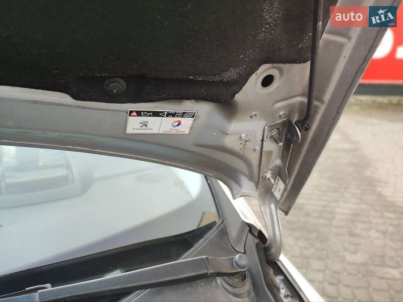 Позашляховик / Кросовер Peugeot 3008 2013 в Тернополі