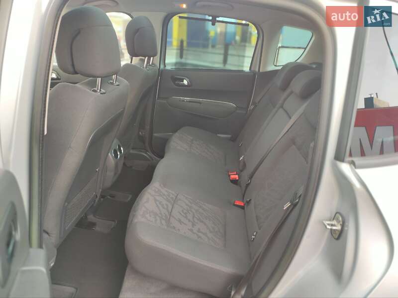 Позашляховик / Кросовер Peugeot 3008 2013 в Тернополі