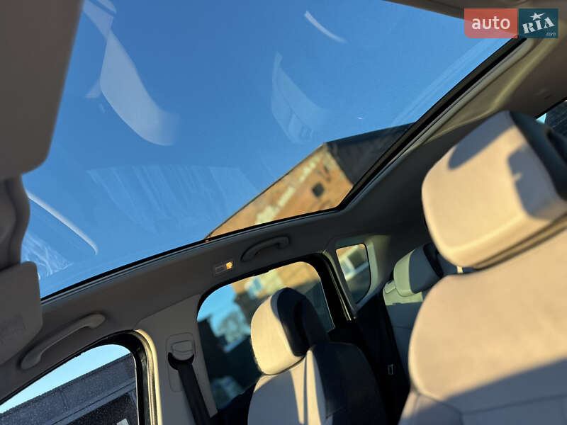 Позашляховик / Кросовер Peugeot 3008 2012 в Нововолинську фото 10 Позашляховик / Кросовер Peugeot 3008 2012 в Нововолинську