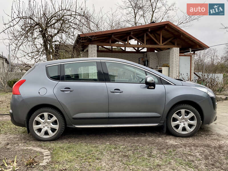 Внедорожник / Кроссовер Peugeot 3008 2011 в Згуровке