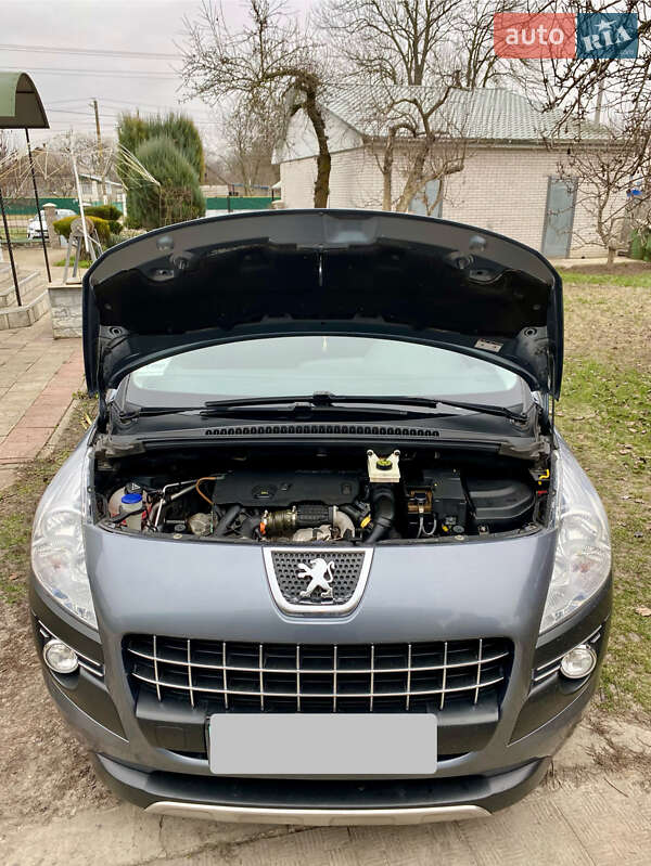 Внедорожник / Кроссовер Peugeot 3008 2011 в Згуровке