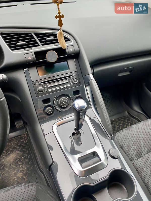 Внедорожник / Кроссовер Peugeot 3008 2011 в Згуровке