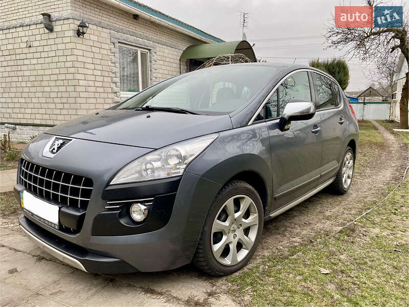Внедорожник / Кроссовер Peugeot 3008 2011 в Згуровке