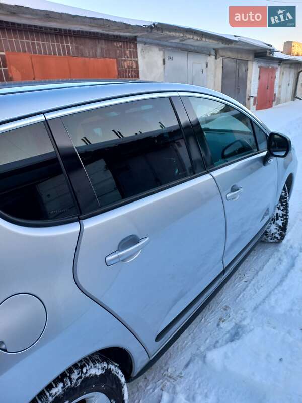 Позашляховик / Кросовер Peugeot 3008 2015 в Тернополі