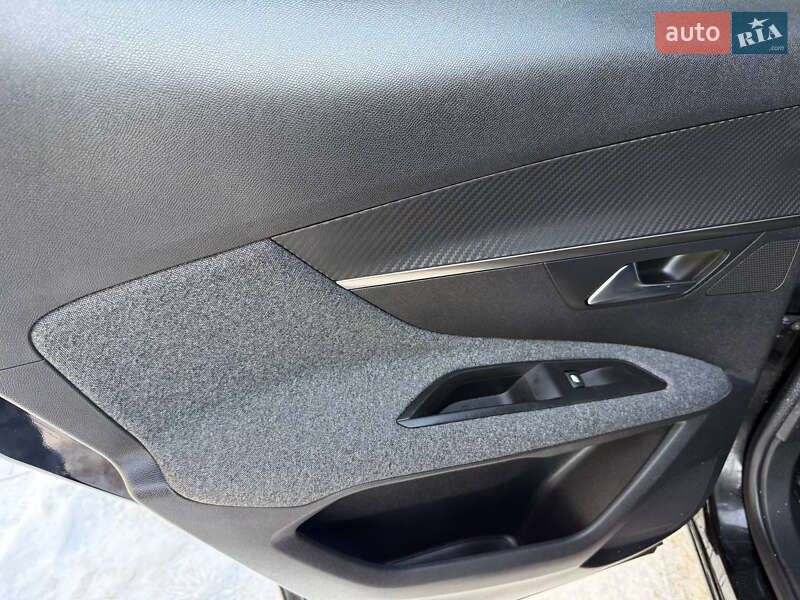 Внедорожник / Кроссовер Peugeot 3008 2018 в Тернополе фото 11 Внедорожник / Кроссовер Peugeot 3008 2018 в Тернополе