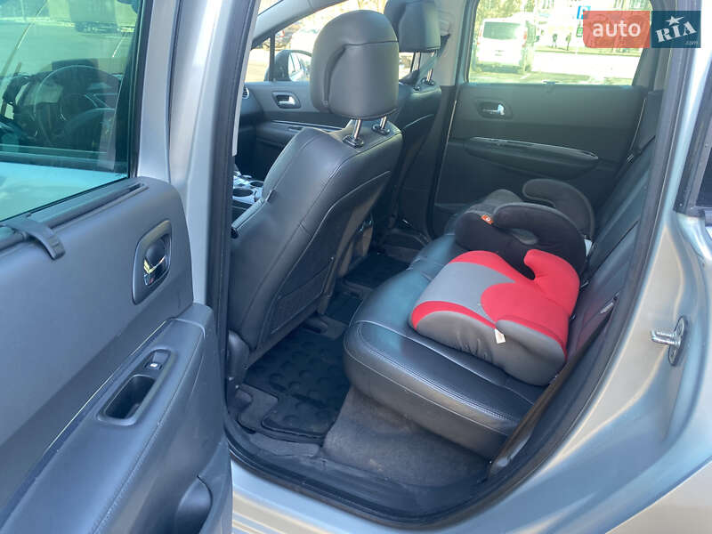 Позашляховик / Кросовер Peugeot 3008 2010 в Луцьку фото 16 Позашляховик / Кросовер Peugeot 3008 2010 в Луцьку