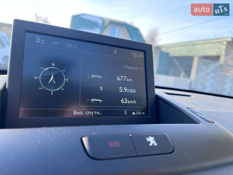 Внедорожник / Кроссовер Peugeot 3008 2016 в Ровно фото 8 Внедорожник / Кроссовер Peugeot 3008 2016 в Ровно