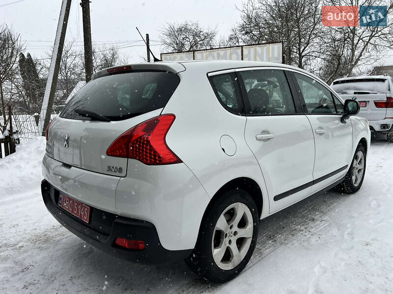 Внедорожник / Кроссовер Peugeot 3008 2011 в Звягеле