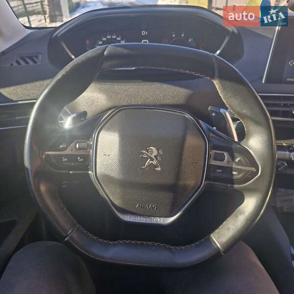 Внедорожник / Кроссовер Peugeot 3008 2017 в Староконстантинове