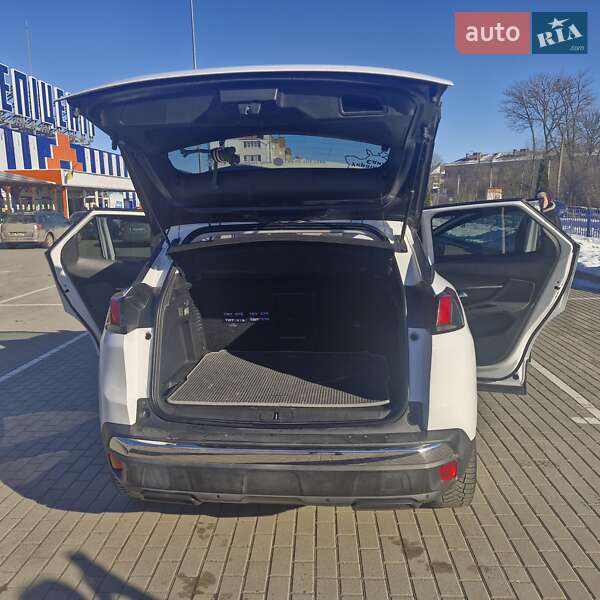 Внедорожник / Кроссовер Peugeot 3008 2017 в Староконстантинове