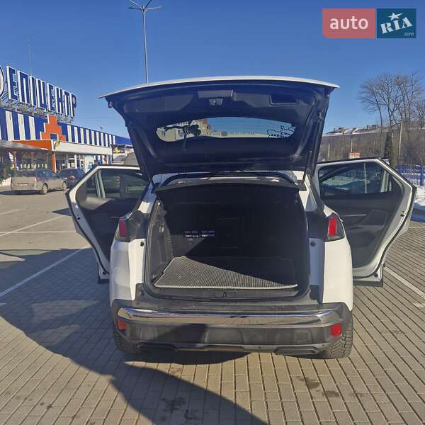 Внедорожник / Кроссовер Peugeot 3008 2017 в Староконстантинове