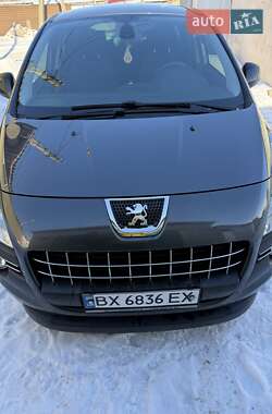 Внедорожник / Кроссовер Peugeot 3008 2010 в Староконстантинове