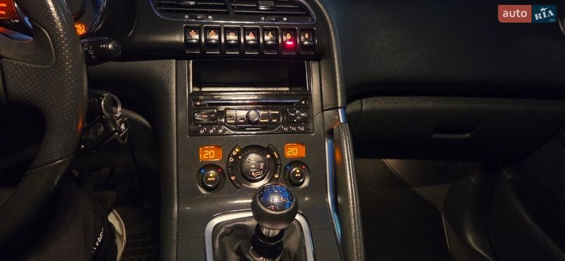 Внедорожник / Кроссовер Peugeot 3008 2010 в Дубно