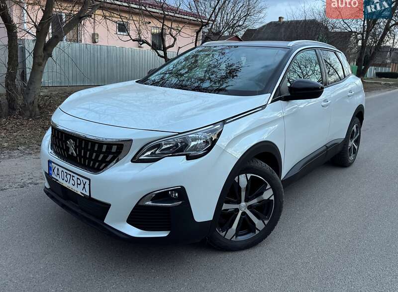 Внедорожник / Кроссовер Peugeot 3008 2017 в Киеве