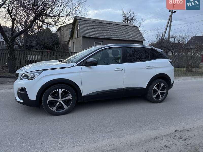 Внедорожник / Кроссовер Peugeot 3008 2017 в Киеве