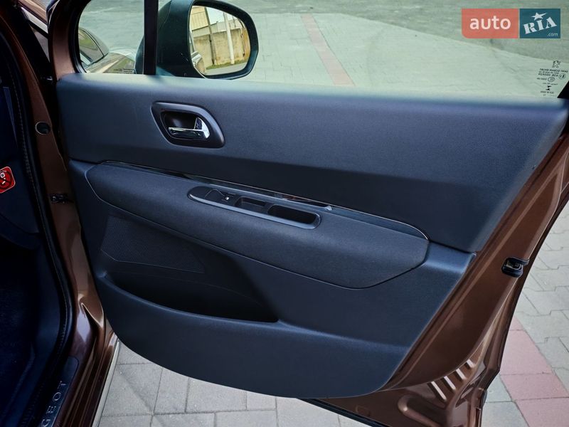 Внедорожник / Кроссовер Peugeot 3008 2013 в Стрые