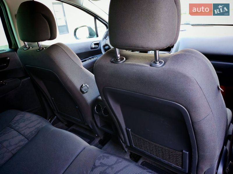 Внедорожник / Кроссовер Peugeot 3008 2013 в Стрые