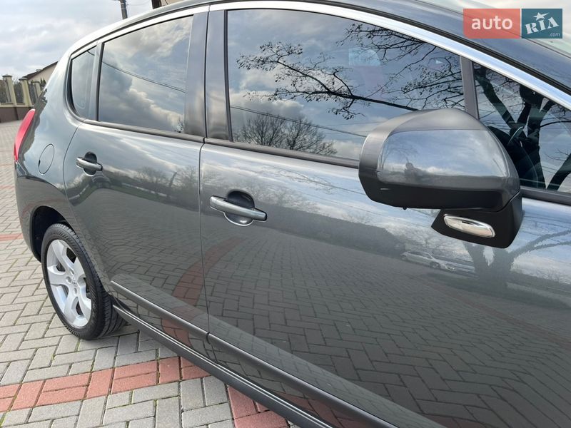 Внедорожник / Кроссовер Peugeot 3008 2011 в Золочеве