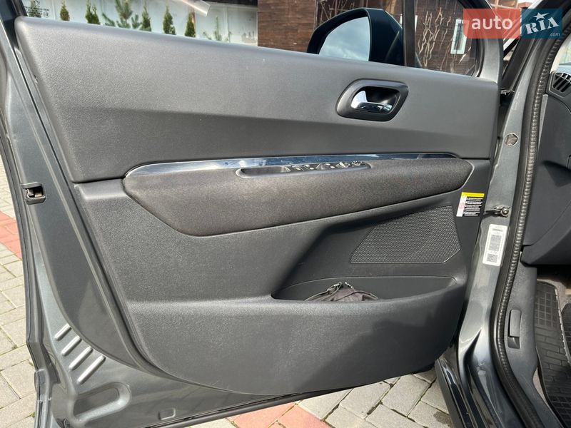 Внедорожник / Кроссовер Peugeot 3008 2011 в Золочеве