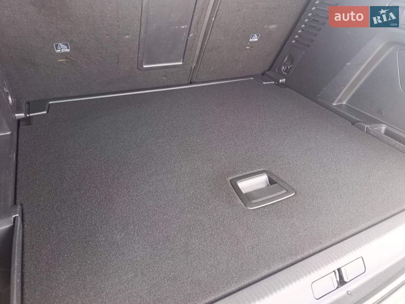 Внедорожник / Кроссовер Peugeot 3008 2019 в Вишневце