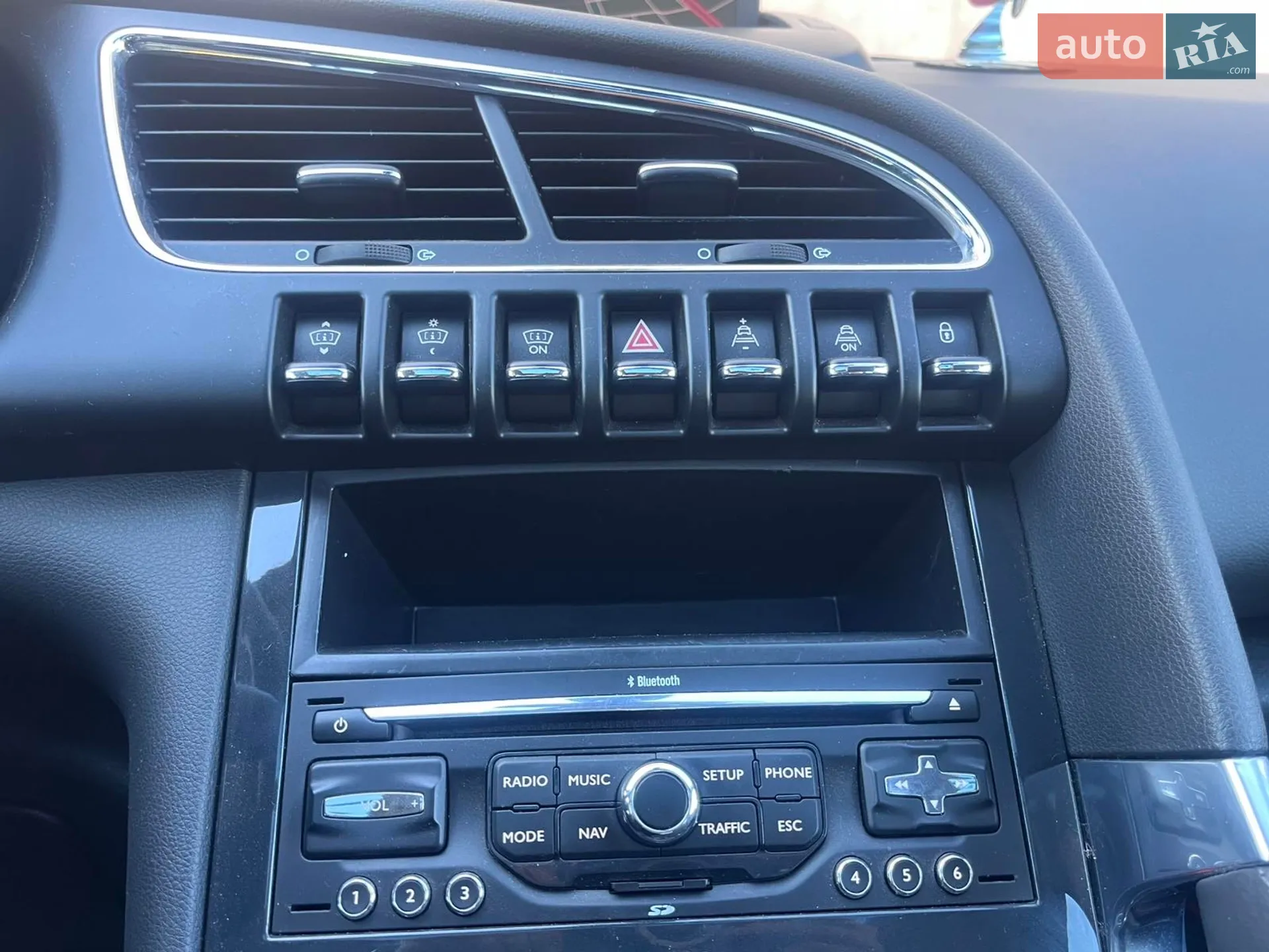 2011 Peugeot 3008 - мініатюра 24