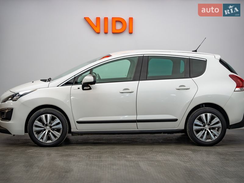 Внедорожник / Кроссовер Peugeot 3008 2016 в Киеве